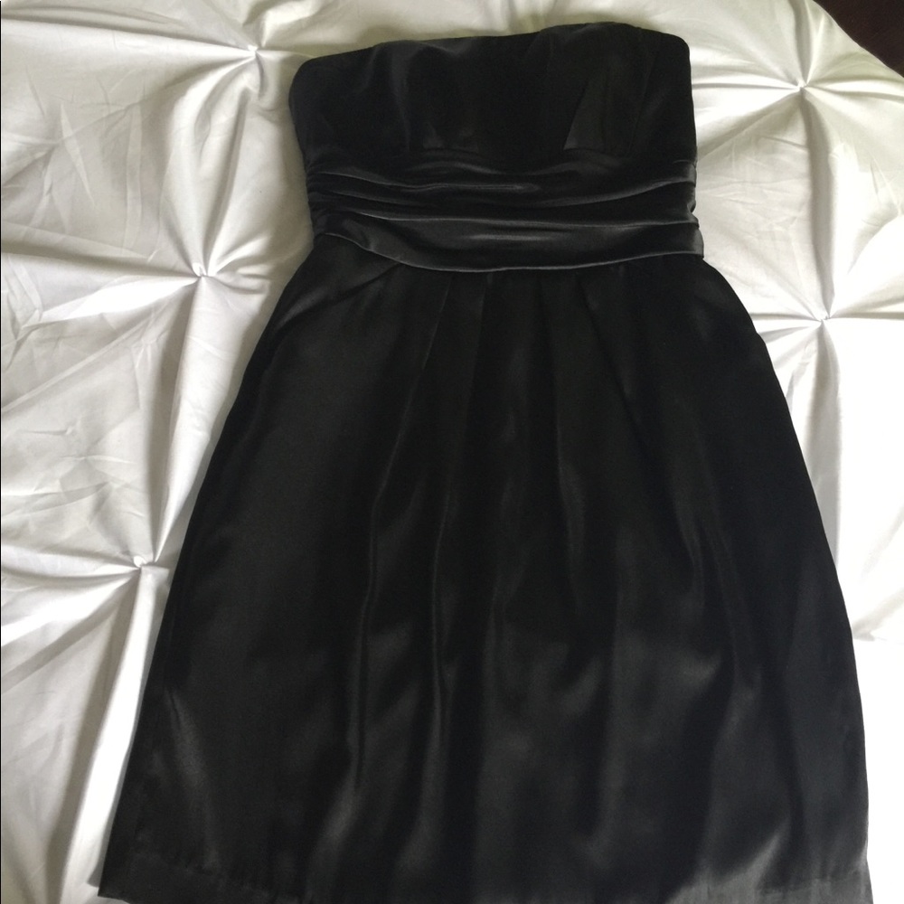 David’s bridal black satin dress with pockets!